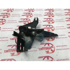 Кронштейн блока ABS Opel Combo 1.7CDTI 2001-2011 13103445